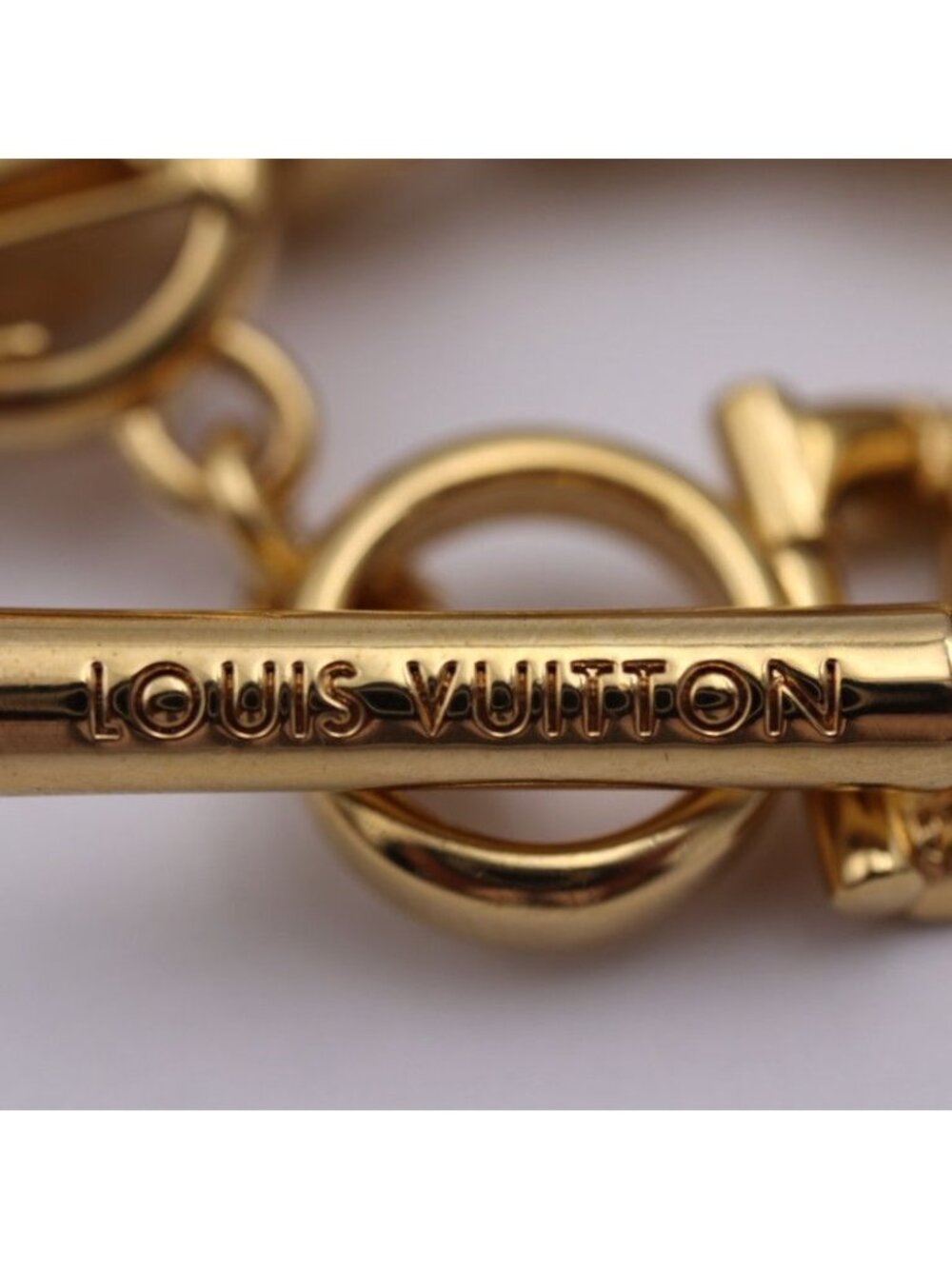 Louis Vuitton Bracelet 2 D Metal Gold Monogram Circle - Picture 9 of 10